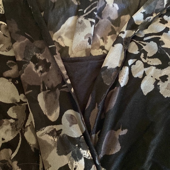 EXPRESS TOP - Picture 3 of 4